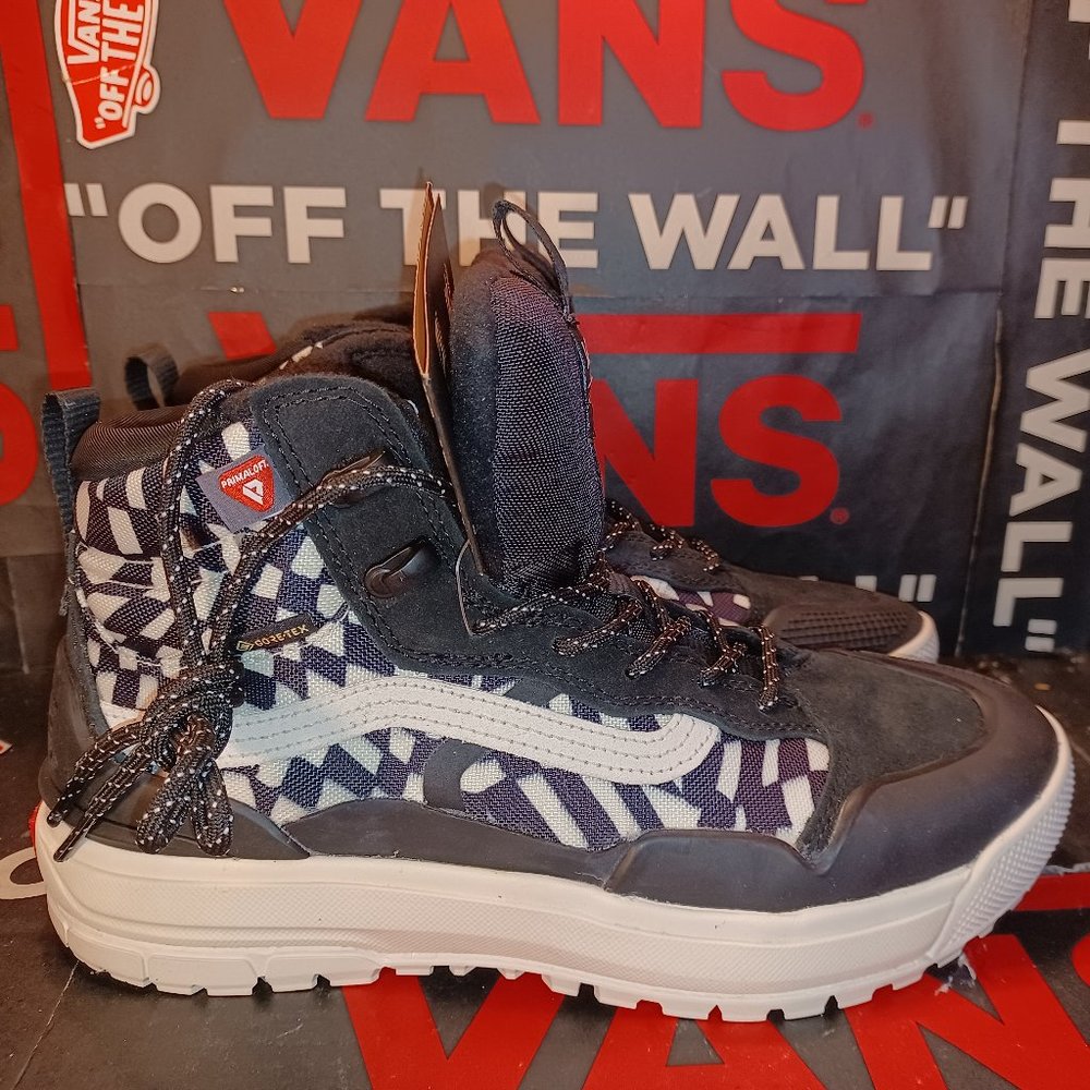 Vans Men's 7/Women's 8.5 Ultrarange Exo MTE-2 Black Warped Checkerboard Gore-Tex